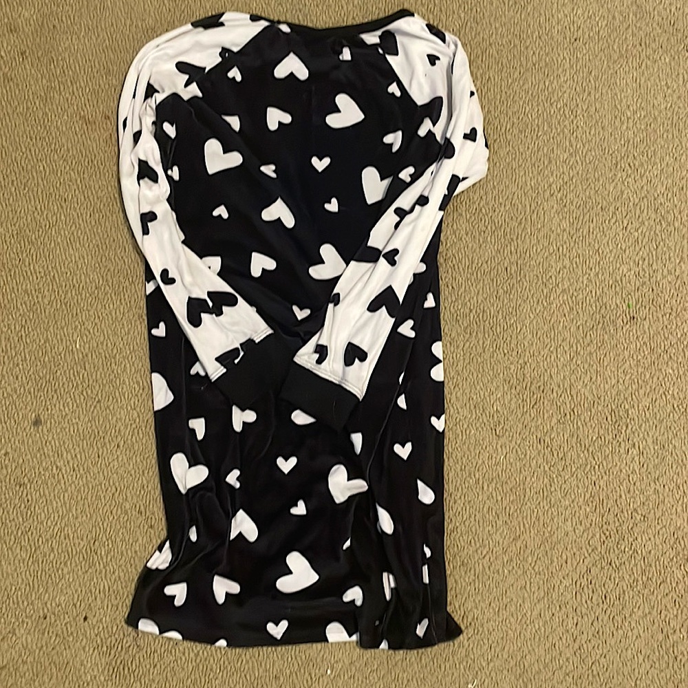 Soft heart design night gown